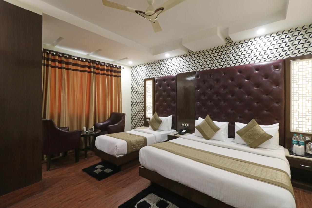 Hotel Mannat International By Mannat Nueva Delhi Exterior foto